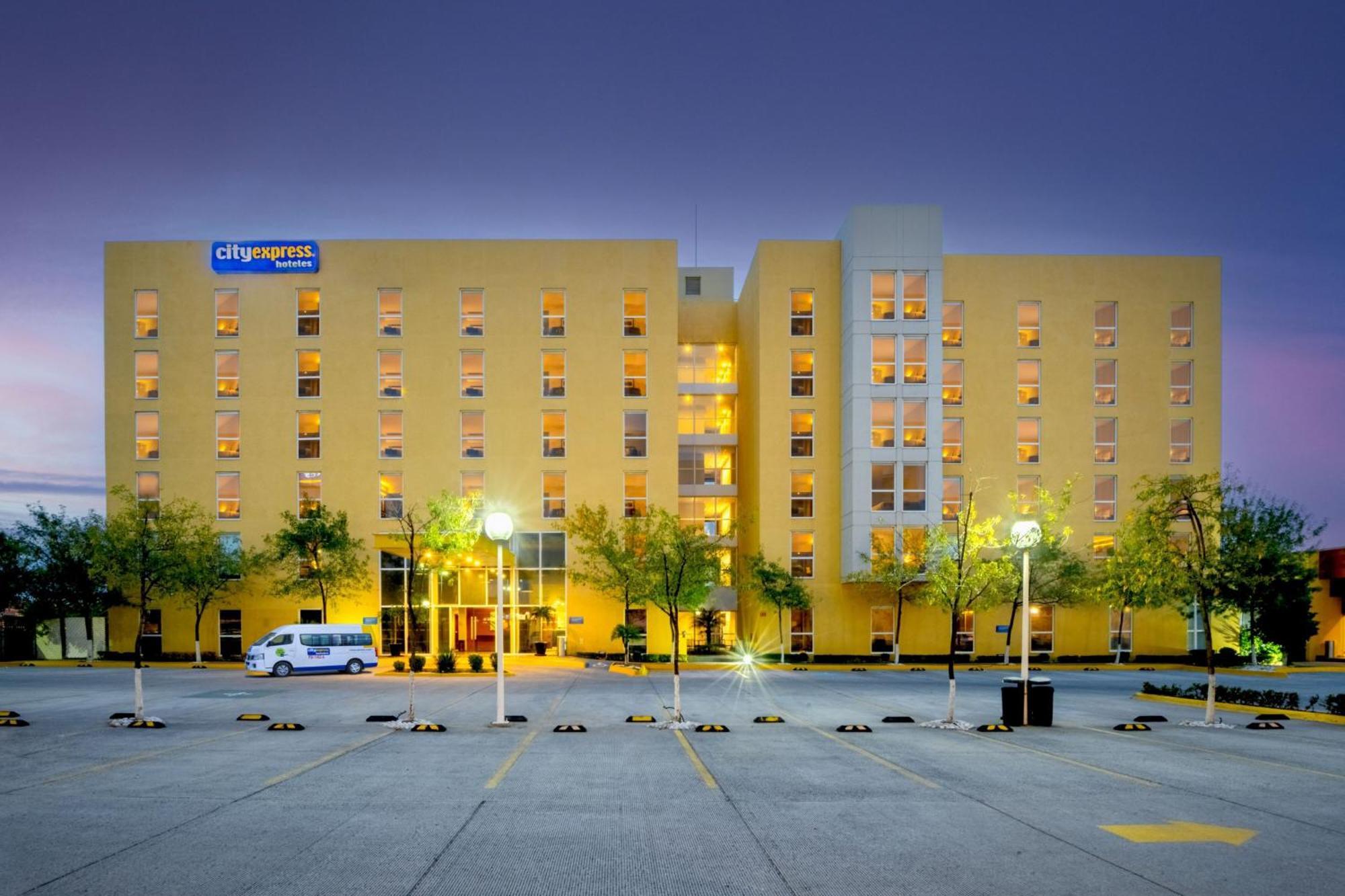 City Express By Marriott Silao Aeropuerto Εξωτερικό φωτογραφία